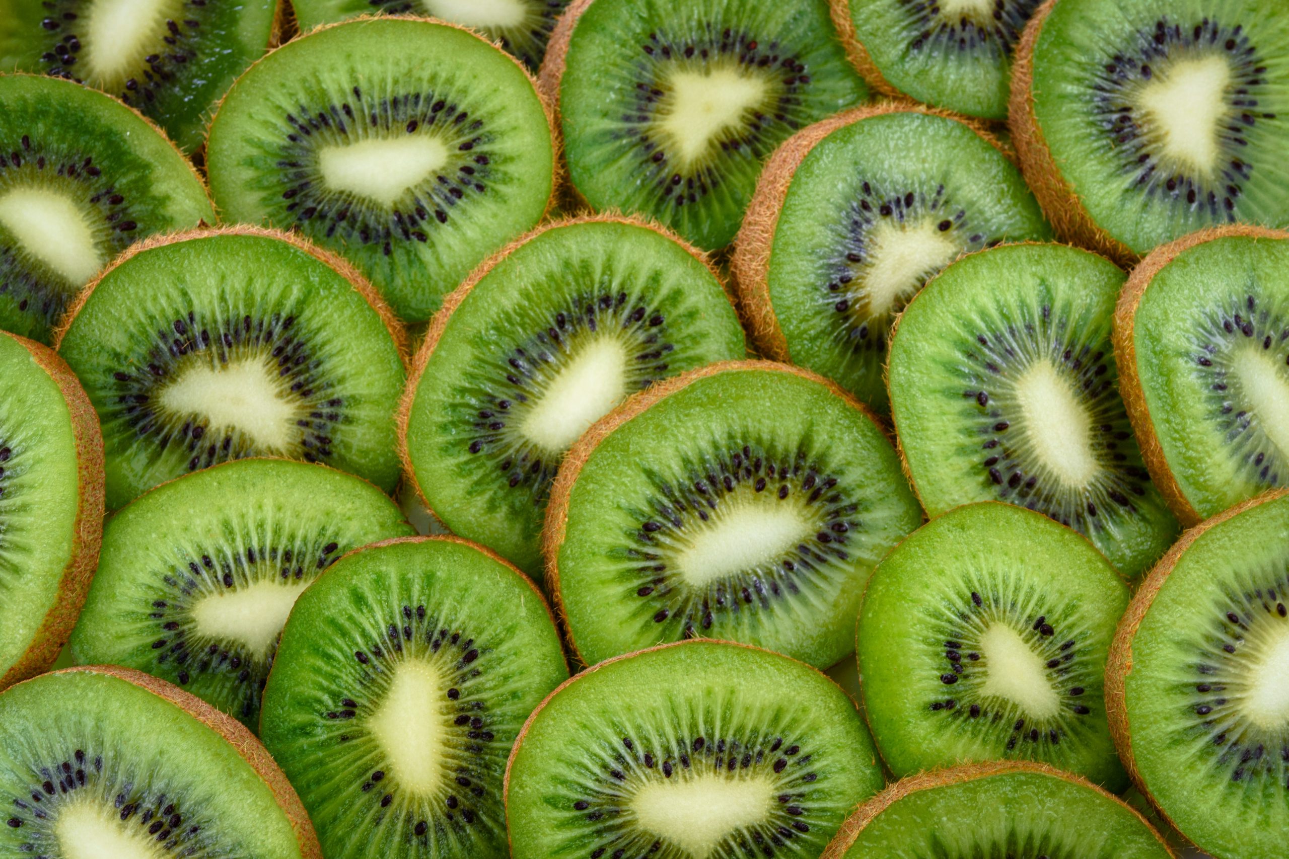 Kiwi Fruit: A Natural Solution for Improving Bowel Movements